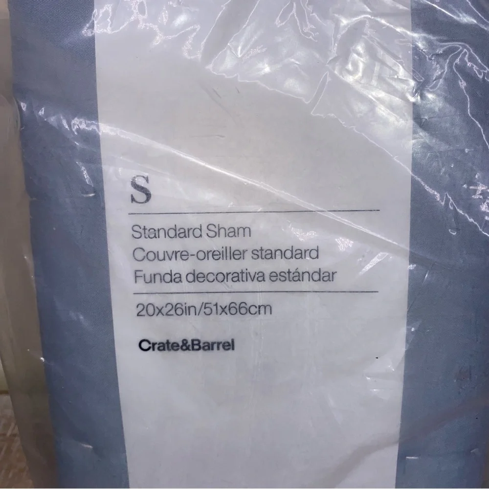 NWT Crate & Barrel Olney Standard Sham 20” X 26” in Blue